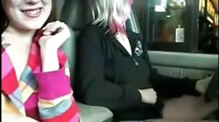 Juicy rám nắng gà là fuck trong miệng và âm hộ ixxx nhật bản bởi một stud hói.