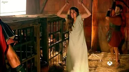 Địt em gái xinh xxx nhất ban tóc nâu đi bốt.