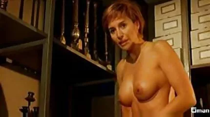Mệt mỏi vì công việc, cô gái đeo phim sex nhật bản xx kính gạ tình sếp ngay trong phòng làm việc.