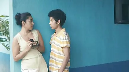 Cô gái xxx nhất ban hậu môn người Nga dễ thương sẵn sàng cho vào mông.