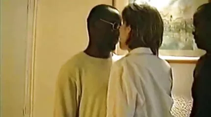 Busty Brazil sau khi Cooney sẵn sex game nhật sàng cho hậu môn cứng.